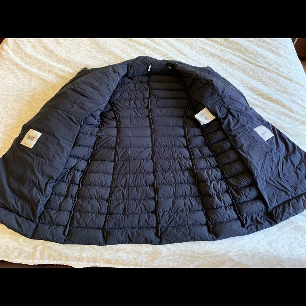 Moncler down jacket sz 3 - Picture 4 of 15